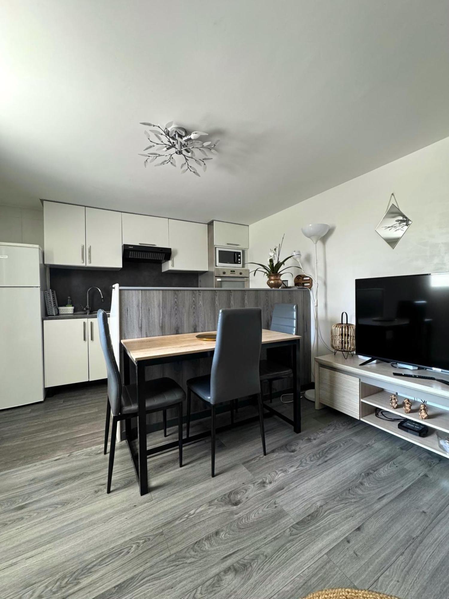 Appartement Detox Au Pied Du Semnoz Seynod Exteriör bild